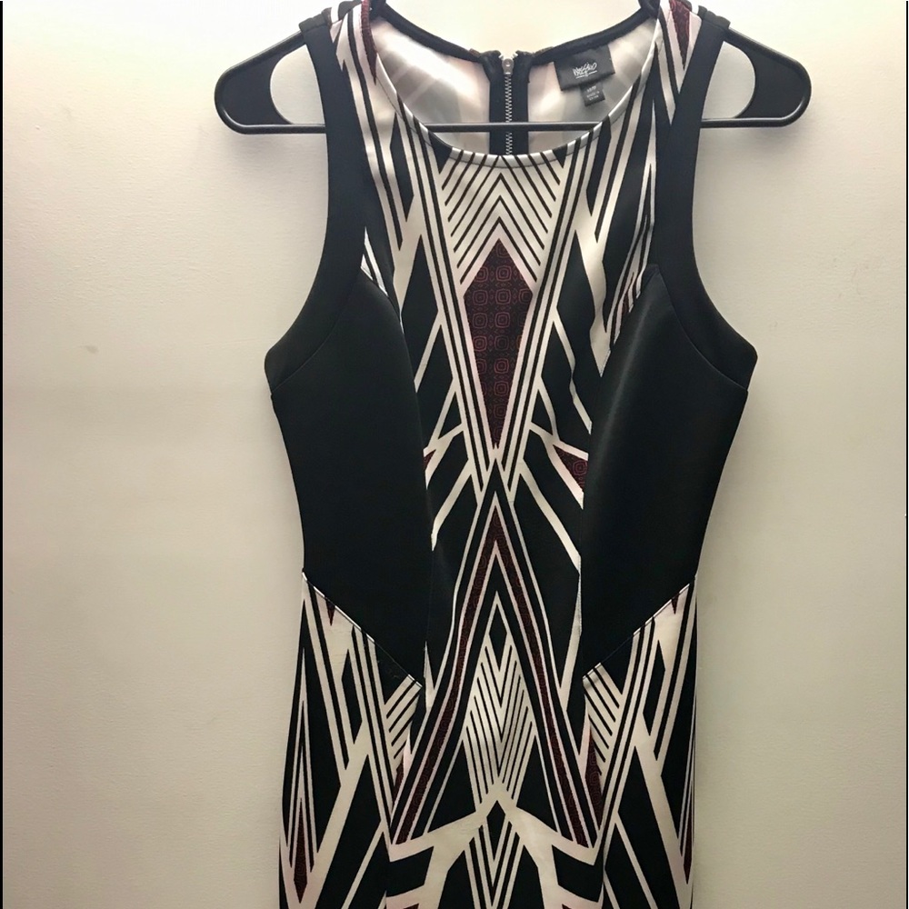 Long Massimo Maroon, White, Black Fitted XS Dress